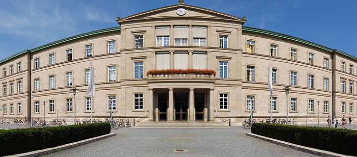 Gebäude der Eberhard Karls Universität Tübingen